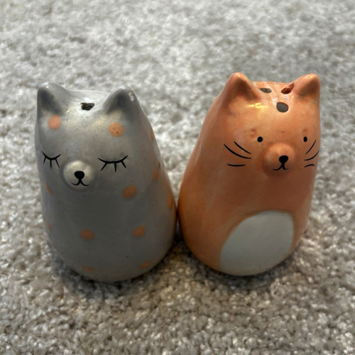 Ceramic cat salt - salt, &